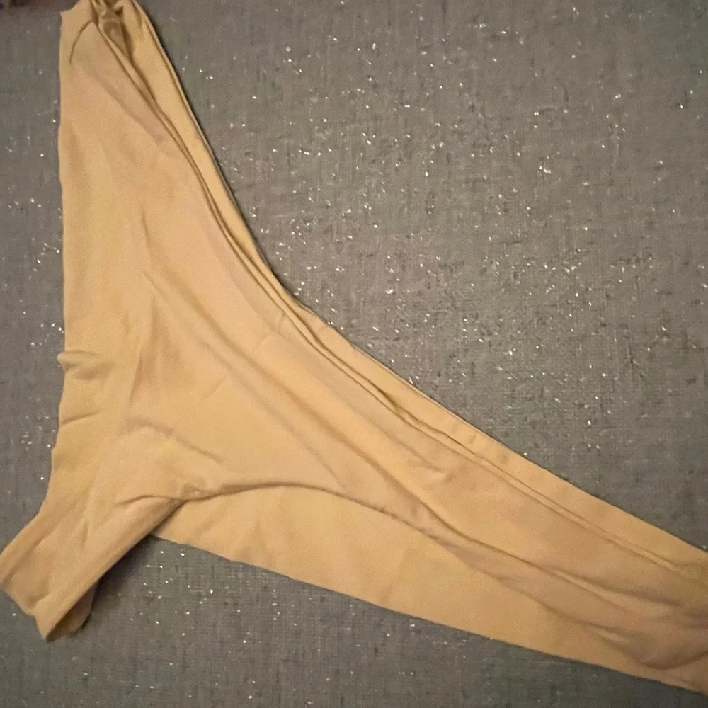 Frankie's Bikinis‎ Bottom